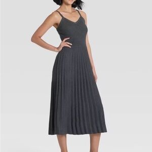 Sleeveless Pleated Knit Midi Dress — Charcoal